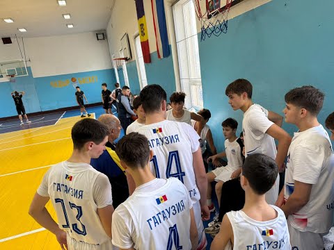 Видео: Чадыр- Лунга - Комрат. 2 тайм