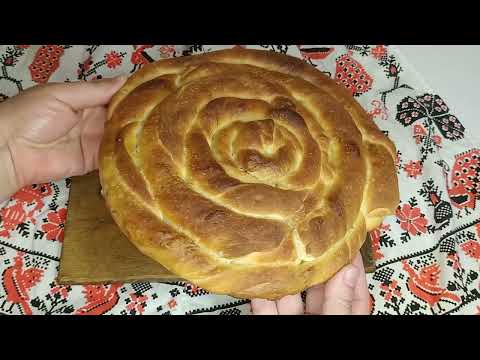 Видео: ВЕРТУТА ЗІ ШКВАРКАМИ, ЯК У ПРАБАБУСІ. ВИТЯЖНЕ ТІСТО НА СИРОВАТЦІ.