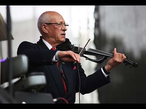 Видео: Давид Голощёкин — "Сиреневый час"