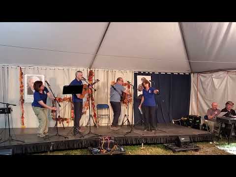 Видео: Посвящение Давиду Самойлову Программа группы "Люди Севера" 35 Слёт "Синий Троллейбус" 20.09. 2025 г.