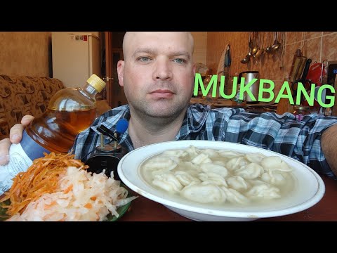 Видео: ОБЖОР ПЕЛЬМЕНИ с мазиком/МУКБАНГ ДОШИРАК с сосисками