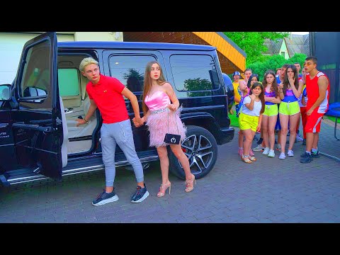 Видео: ДИАНА И БАСКЕТБОЛИСТ ЗАМУТИЛИ ТАЙНОЕ СВИДАНИЕ В ЛАГЕРЕ ЧЕРЛИДЕРШ!!!