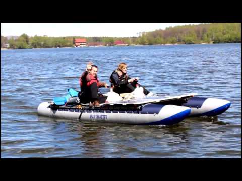 Видео: Ходовые испытания катамарана на солнечной тяге