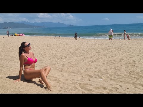 Видео: Вунгтау Самый ужасный пляж Вьетнама! Нас кинули с Отелем. Убегаем с курорта. Слипбас до Нячанг