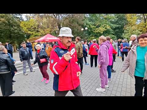 Видео: 4.10.25г... "В ТАВЕРНЕ"... звучит на Танцполе в Гомельском парке... 