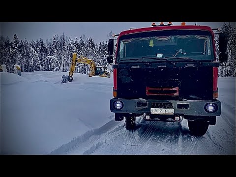 Видео: Два экскаватора на круг в 900 км. (Часть1)