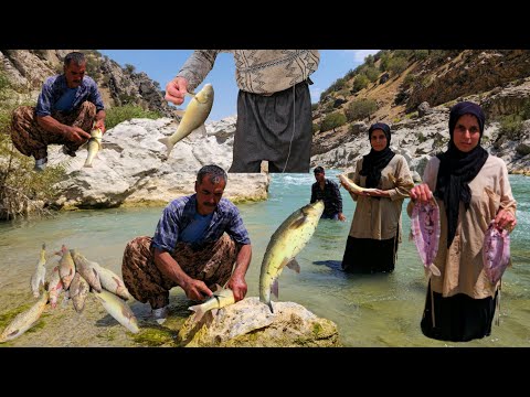 Видео: Кочевая жизнь у реки🌊🎣 | Кочевое рыболовное приключение🎣 | Кочевая жизнь в дикой природе🌄
