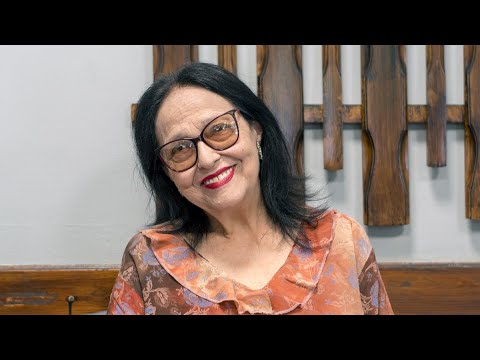 Видео: +Стефка Берова: Пенсията ми е 715 лева и добре, че е дъщеря ми да сме в Италия