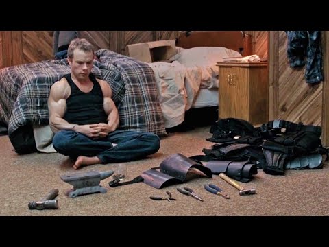 Видео: Мальчишка с IQ500+ Собирает Из Хлама Бронированный Костюм И Становится Непобедимым Стрелком