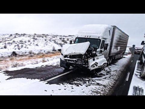 Видео: Грузовики + Гололед. США