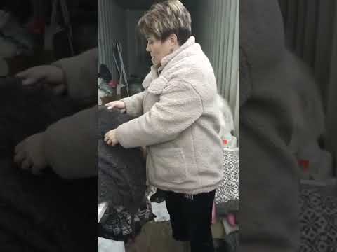 Видео: Пуховые платки,косынки