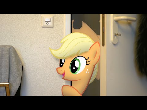 Видео: Applejack's Friendship Quest (MLP в реальной жизни)