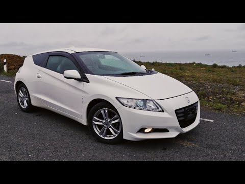 Видео: Honda CR-Z - Красивое и НЕпрактичное спорт-купе!