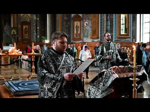 Видео: "Днесь висит на Древе.."