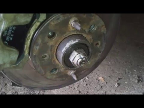 Видео: Как заменить передний тормоз ВАЗ 2101 на 2110