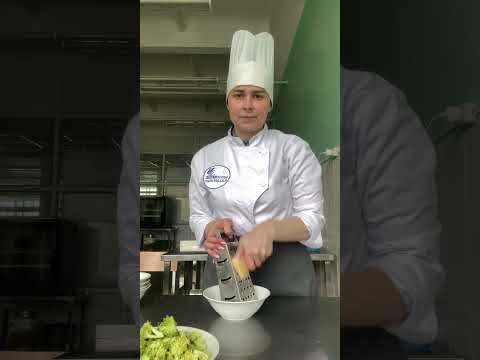 Видео: Приготовление песочного теста и изделия из него.Приготовление изделия Киш с сёмгой,брокколи и рисом.