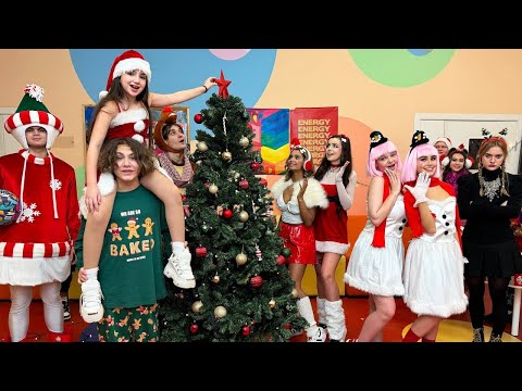 Видео: Нова школарка ДОБИЈА ОНО ШТО је заслужила! 😮 Amina остала без поклона? | KiKiDo Campus Serbian