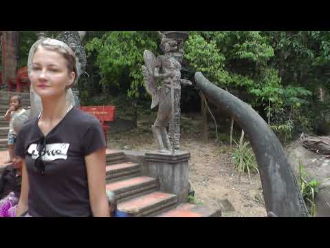 Видео: Камбоджа. Река 1000 лингамов и храм лежащего Будды