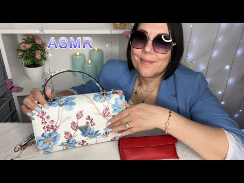 Видео: ASMR👝ЧТО В МОЕЙ ЛЕТНЕЙ СУМКЕ GUESS🥰 ВИДЕО ДЛЯ СНА😴 ШЕПОТ Таппинг Звук кожи, цепочек