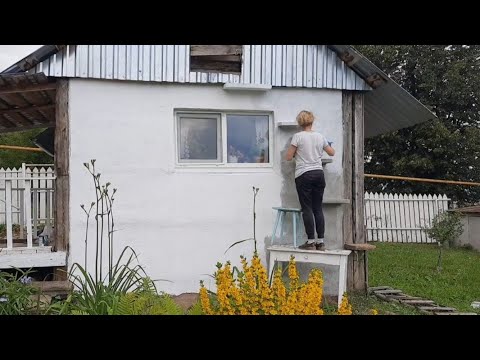 Видео: Крашу кухню и крылечко в маленьком доме!