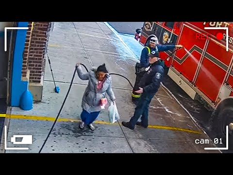Видео: 40 Невероятных Моментов, Снятых на Камеры Наблюдения