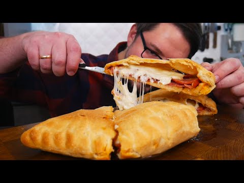 Видео: Пицца КАЛЬЦОНЕ. ЗАКРЫТАЯ Пицца в домашних условиях. Простой и Понятный РЕЦЕПТ.