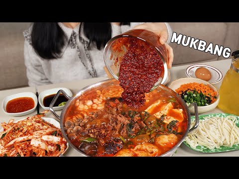 Видео: MUKBANG :) Если таким образом приготовить тушеное мясо с грибами, вам не придется идти в ресторан.