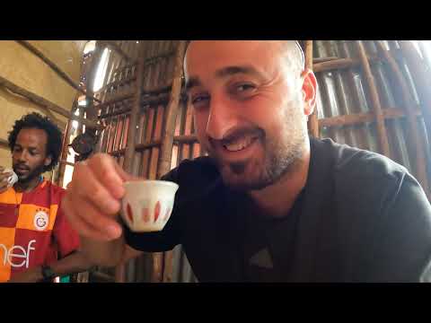 Видео: Племенной рынок в Африке