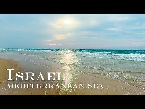 Видео: Зима в Израиле. Спокойная прогулка по побережью Средиземного моря в городе Бат-Ям.