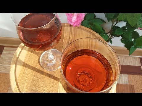 Видео: ЛИКЕР ИЗ ЛЕПЕСТКОВ ЧАЙНОЙ РОЗЫ! ЛИКЕР В ДОМАШНИХ УСЛОВИЯХ!