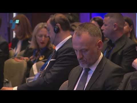 Видео: Вицепремиер и министер? Вреди бара столче во плус во Владата