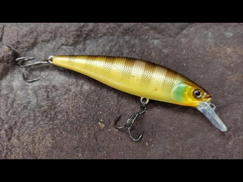 Видео: Воблер на щуку. Jackall Squad Minnow