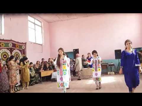 Видео: Ракси гулдухтарони зебо