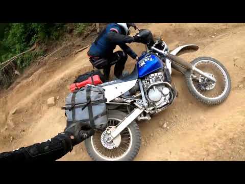 Видео: Yamaha xt660x и Suzuki djebel 250: плато Бермамыт, озеро Хурла-Кель