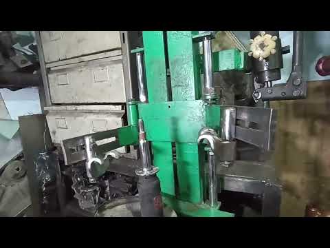 Видео: Приспособление для разборки стоек.