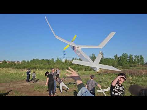 Видео: Авиамодельный кружок при воскресной школе, наши полёты резиномоторных и радиоуправляемых моделей