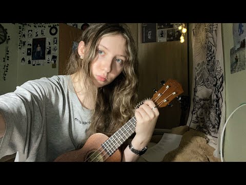 Видео: кавер на укулеле✨ на сиреневой луне - л. агутин