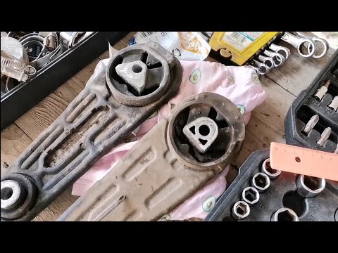 Видео: Рено Сценик 2 - замена задней опоры двигателя (гитары)!!!