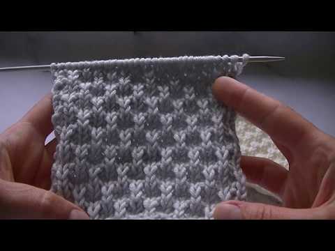Видео: Вяжем  рельефный узор для шапки спицами.