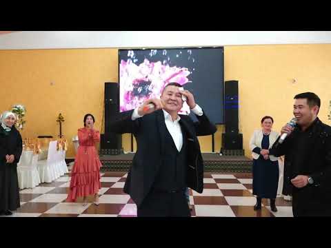 Видео: Жаңы ырчы буй буй