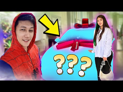 Видео: Динара мошный көлік алды