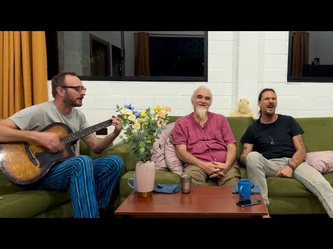 Видео: Прекрасное далеко. Советская музыка живёт в сердце и душа поёт 