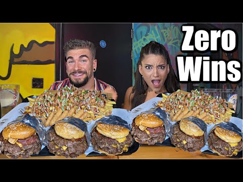 Видео: «ТЫ ПРОВАЛИШЬ» НЕПОБЕДИМЫЙ КРУПНЫЙ БУРГЕРНЫЙ ЧЕЛЛЕНДЖ (без купюр и звуков еды) | Шоу поедания бур...