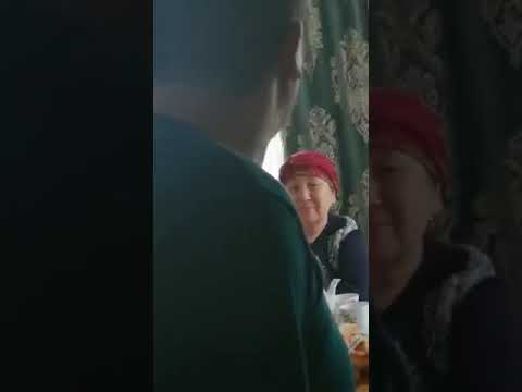 Видео: Якутия. во время поминок по погибшему парню в дом залетел голубь и сел на голову матери