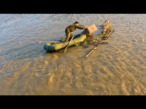 Видео: РЫБАЛКА НА ТЕРЕКЕ ПОЙМАЛИ МНОГО СОМОВ САЗАНОВ