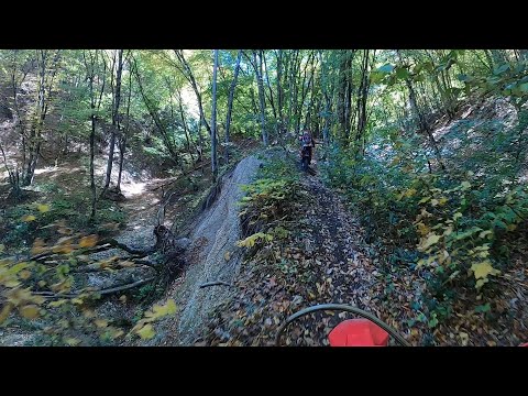 Видео: Черкесск, Джеганасское ущелье, прикупили все. Октябрь 2024.