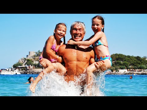 Видео: Как стать моложе и сильнее после 40: Истории реальных преображений