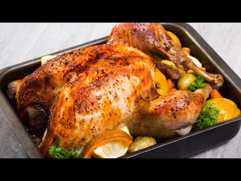 Видео: Фаршированный Гусь или Индейка с рисом и потрохами, на квашеной капусте по болгарски.