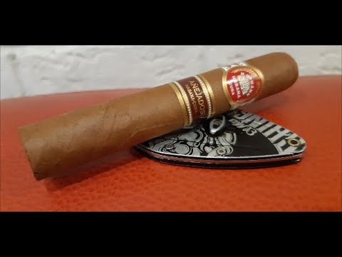 Видео: Обзор сигары H UPMANN Anejados robusto