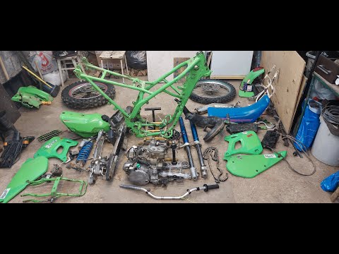 Видео: Реставрация KAWASAKI KDX 250 часть1 . . . разборка.Restoration of KAWASAKI KDX 250 part 1 . . .